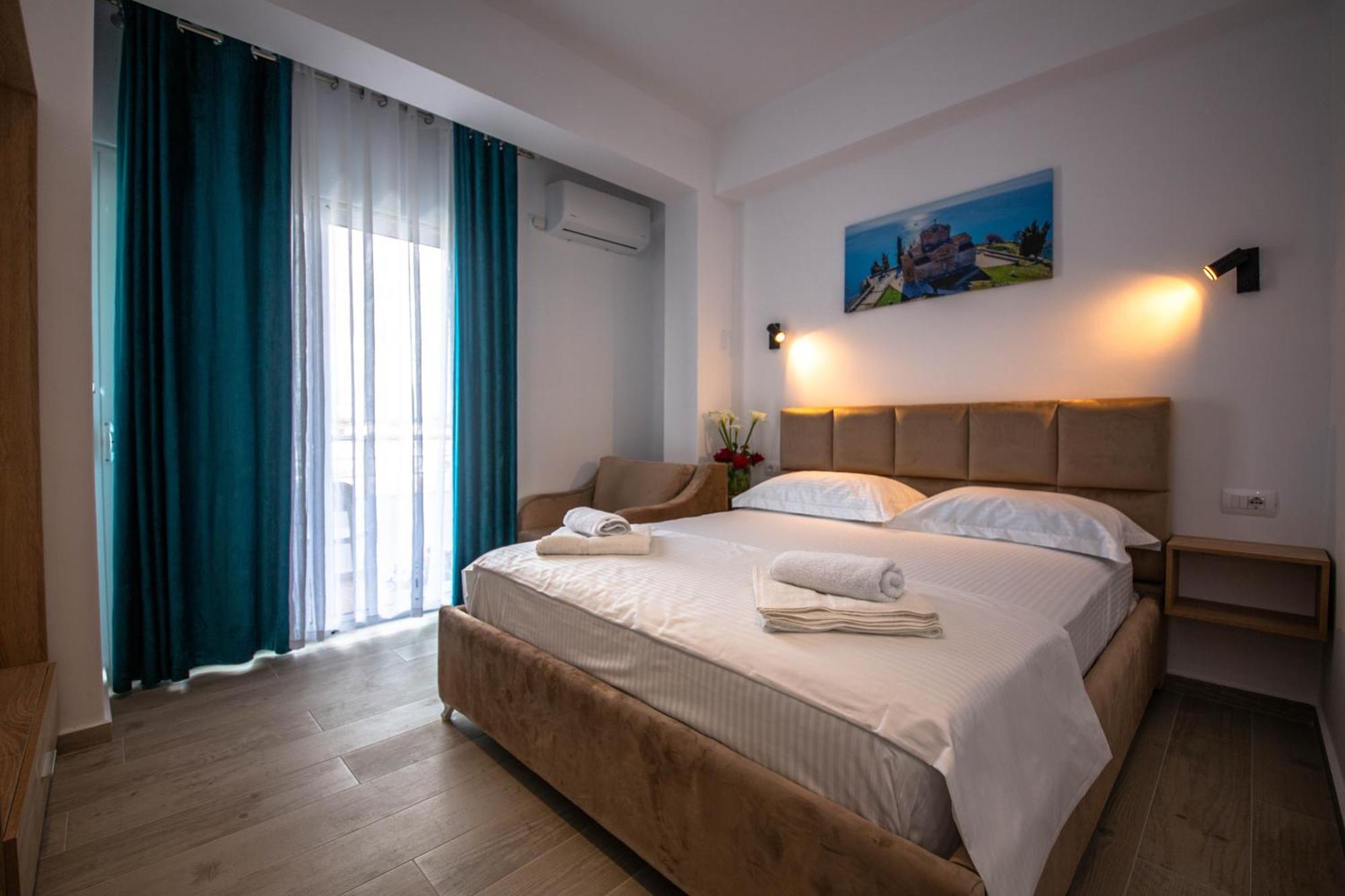 Hotel Perla Ksamil Extérieur photo