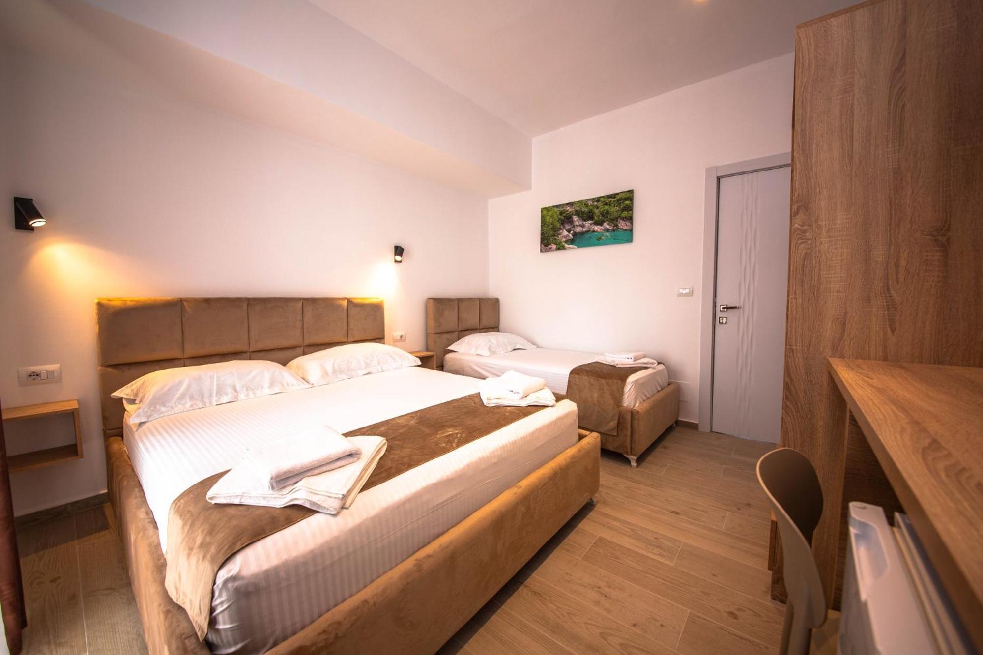 Hotel Perla Ksamil Extérieur photo
