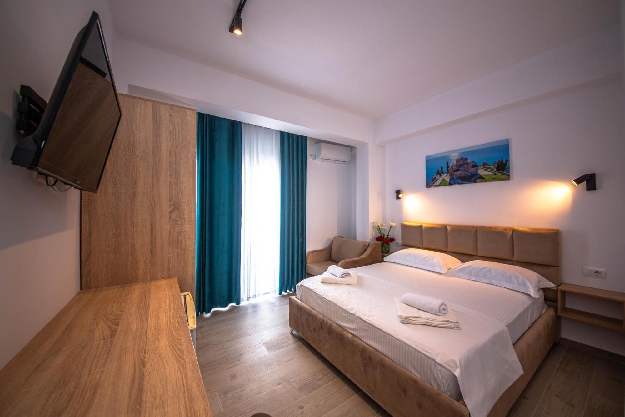 Hotel Perla Ksamil Extérieur photo
