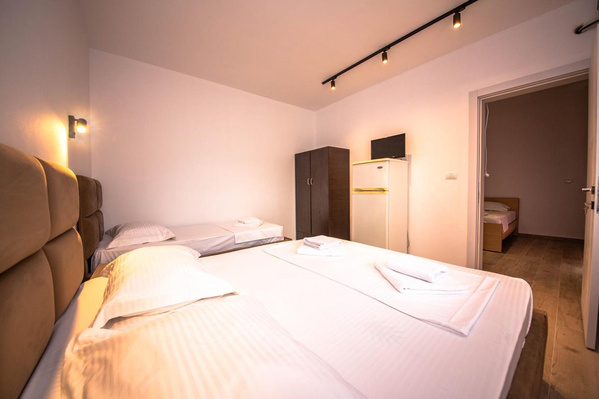 Hotel Perla Ksamil Extérieur photo