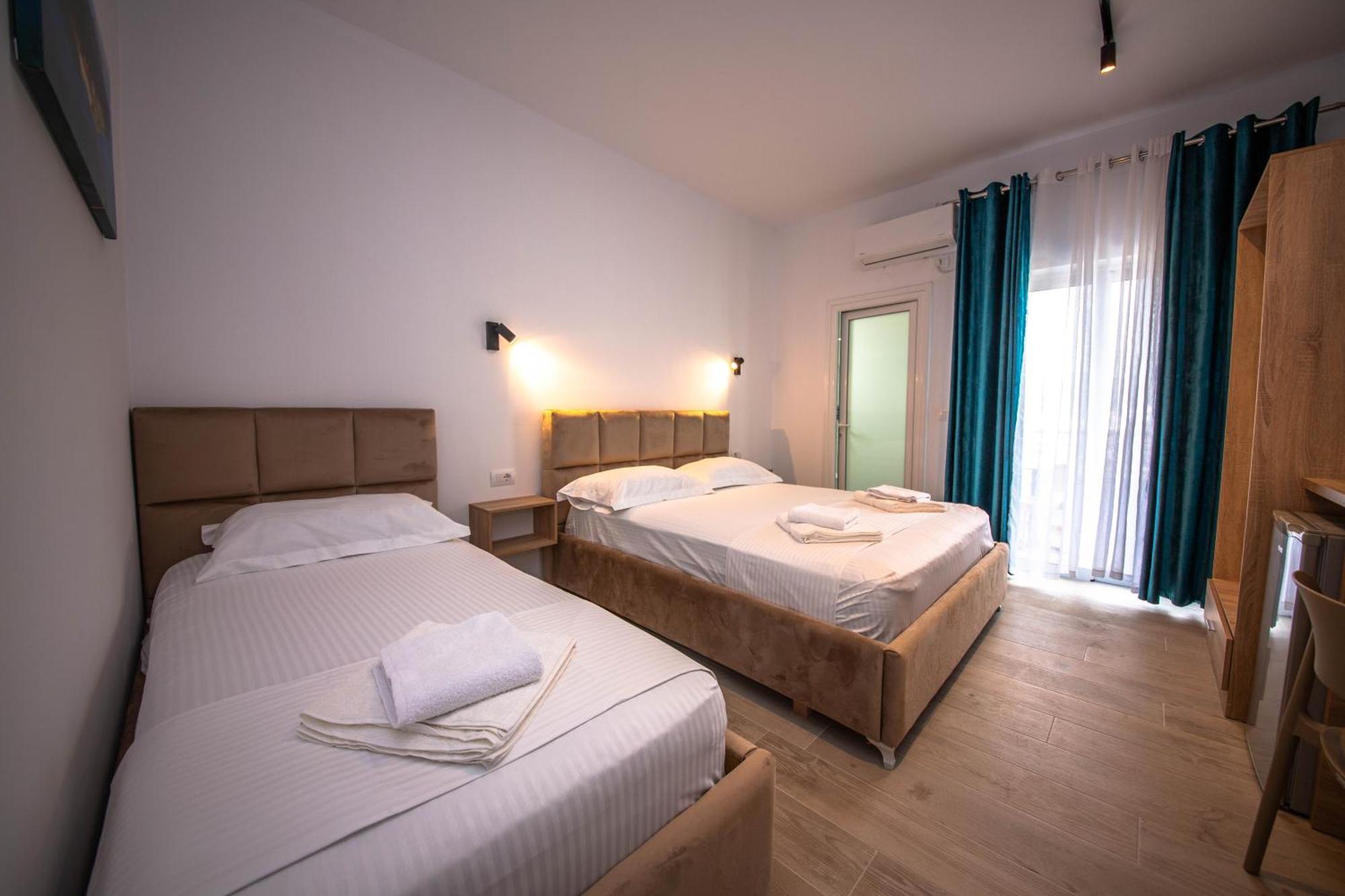 Hotel Perla Ksamil Extérieur photo