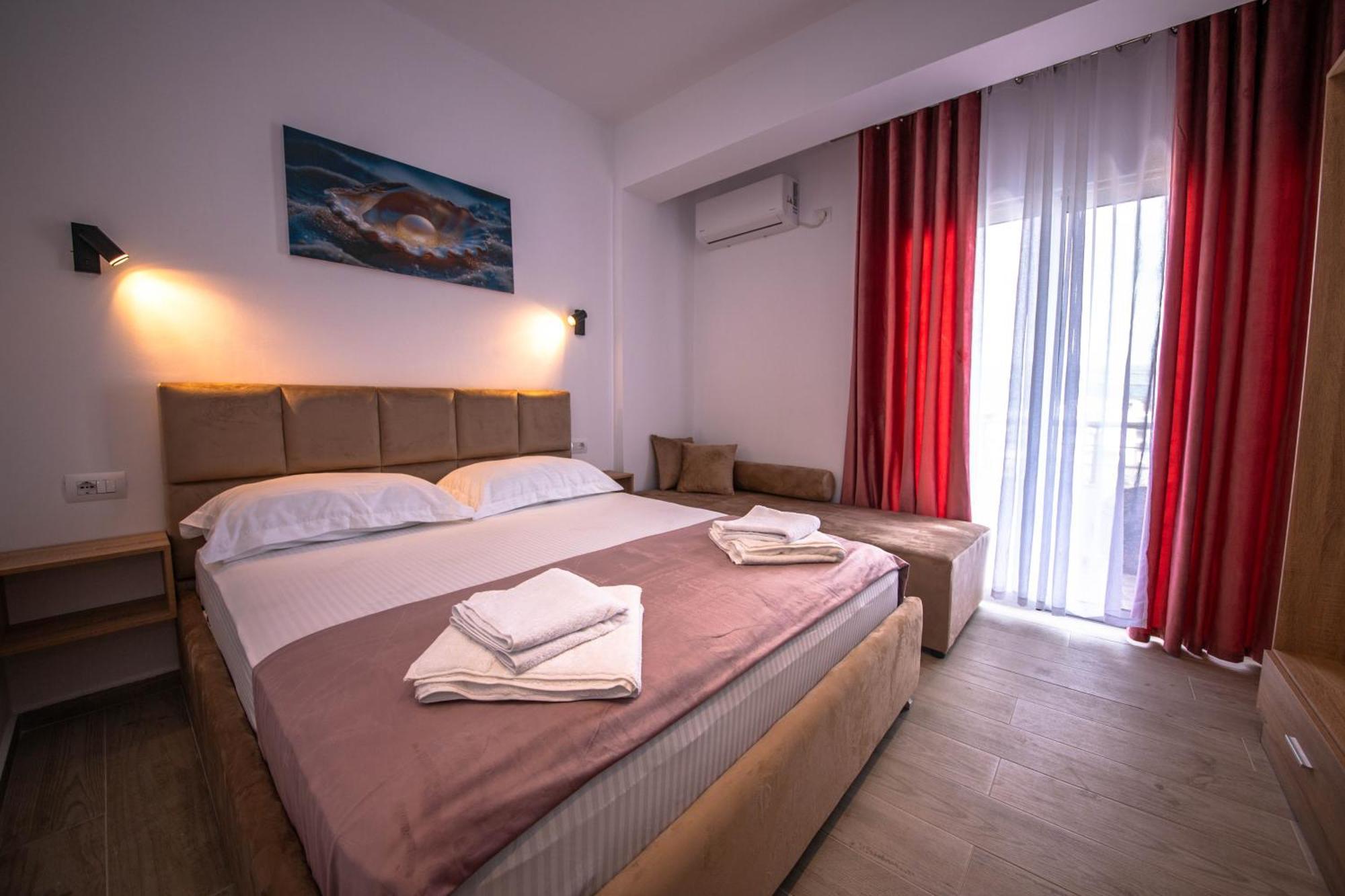 Hotel Perla Ksamil Extérieur photo