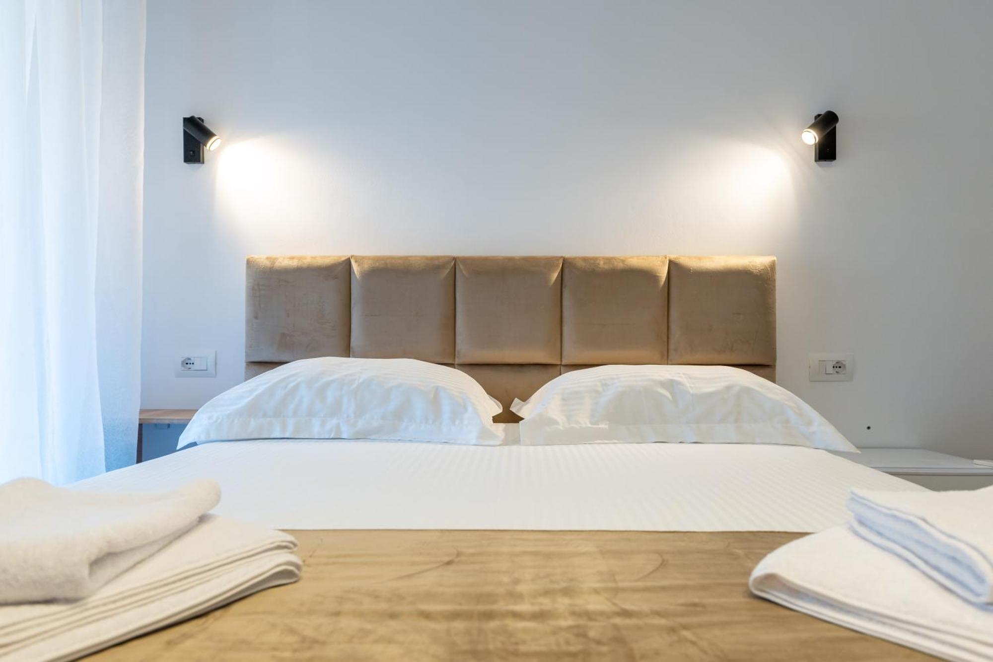 Hotel Perla Ksamil Extérieur photo