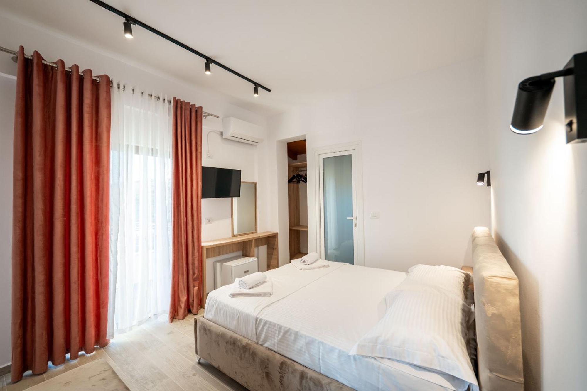 Hotel Perla Ksamil Extérieur photo