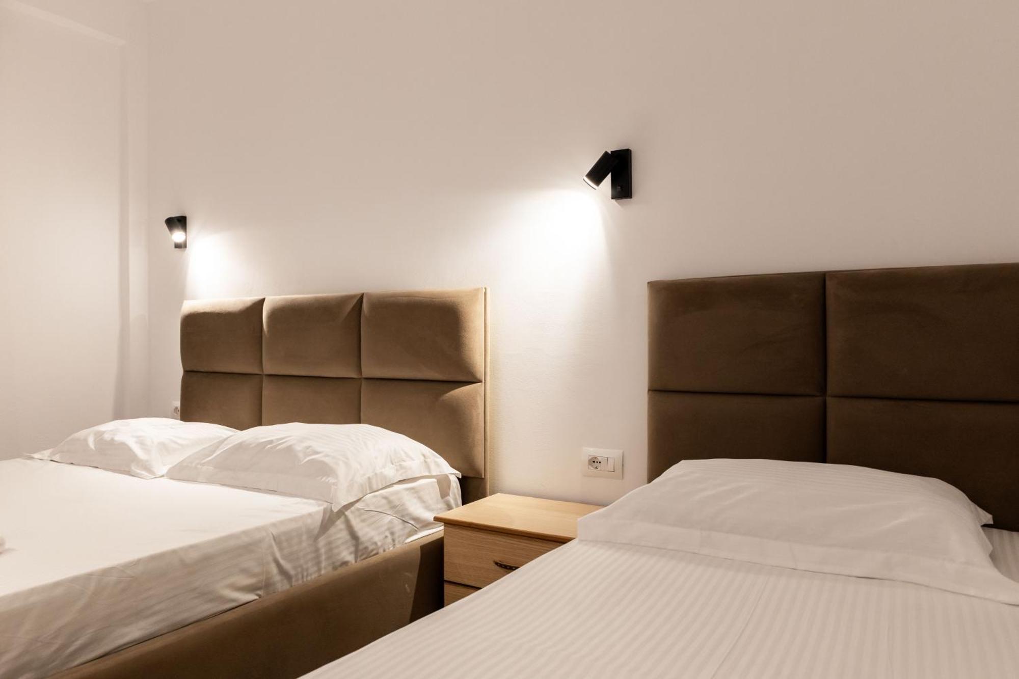 Hotel Perla Ksamil Extérieur photo