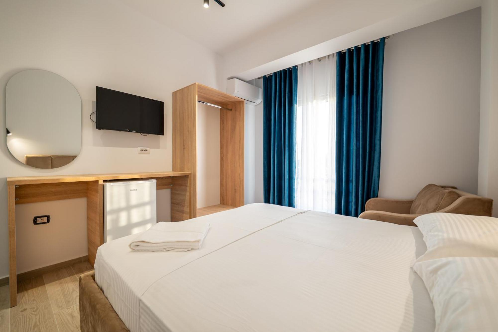 Hotel Perla Ksamil Extérieur photo